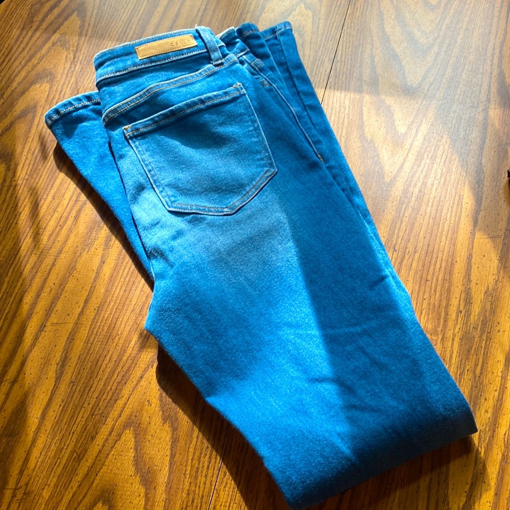 DEMPS DISTRESSED SUPER FLARE BY CELLO- ****Size 11****